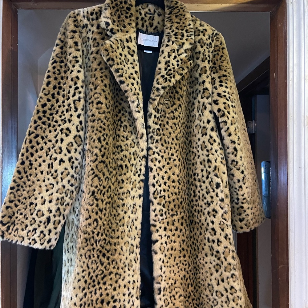 Animal print faux fur coat size small